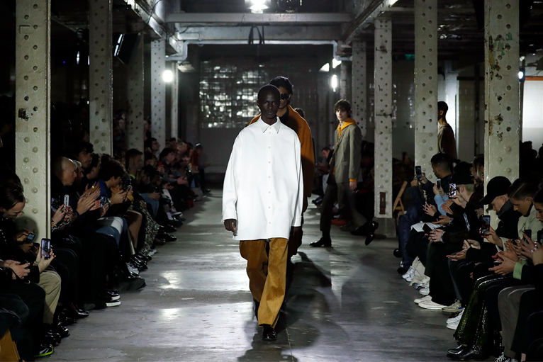 London Fashion Week trades catwalks for online innovation - Global Times