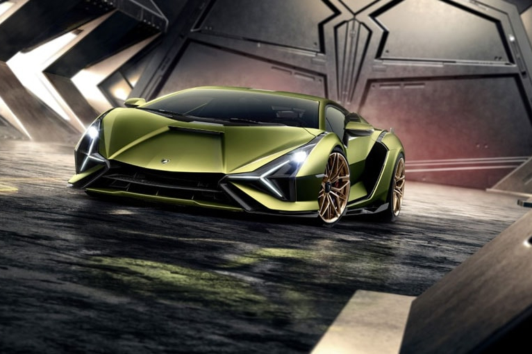Lamborghini's $ Billion Fleet Of Cars To Hit The Road By 2030 - GQ  Middle East