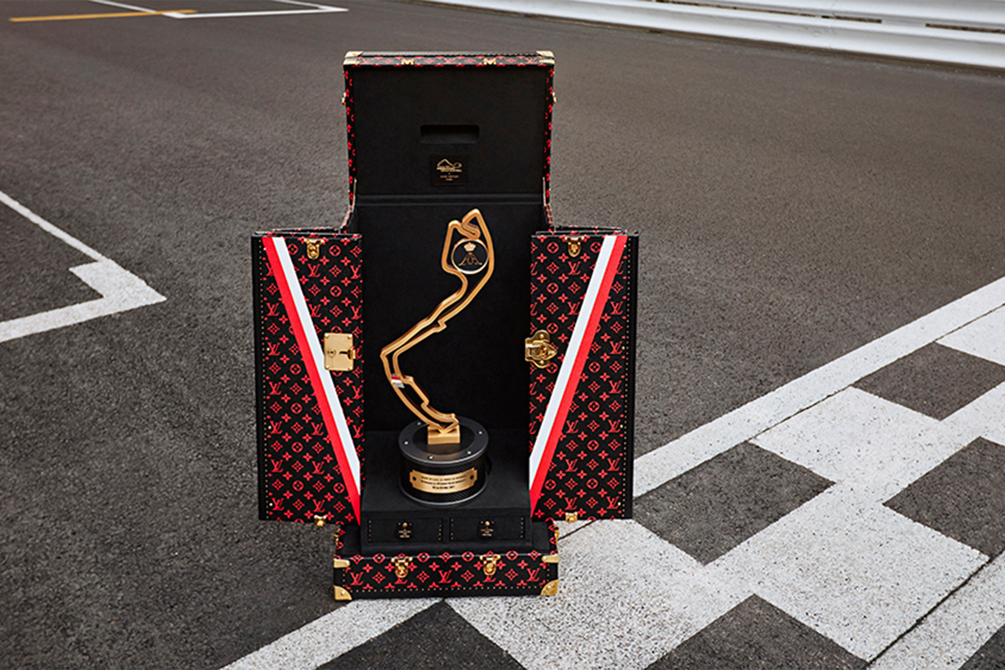 Louis Vuitton on X: Victory travels in Louis Vuitton. This year