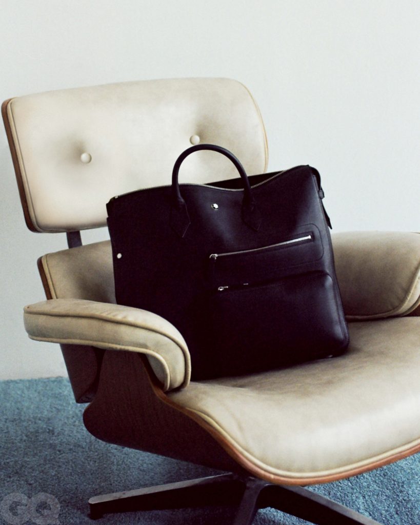 Meisterstück Selection Soft Sling Bag - Luxury Sling bag – Montblanc® CO