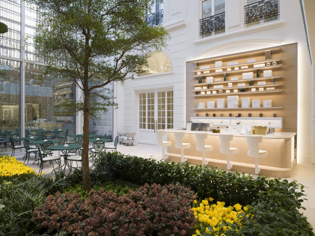 Tour Dior s Breathtaking Newly Renovated 30 Avenue Montaigne Store