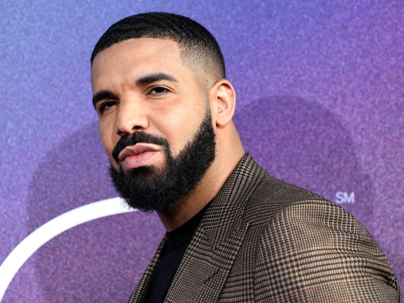 Drake Has The Ultimate Outfit Upgrade - GQ Middle East