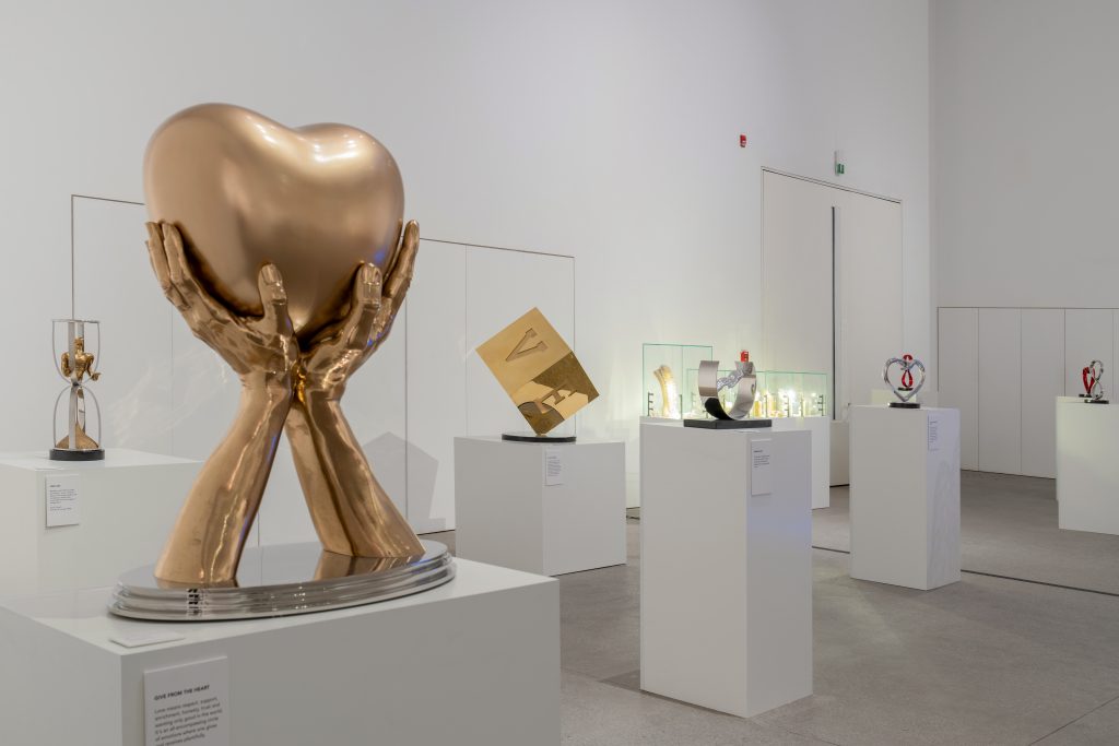 Renowned Italian Sculptor Lorenzo Quinns Dubai Exhibition Tackles Love Death And Everything 9501