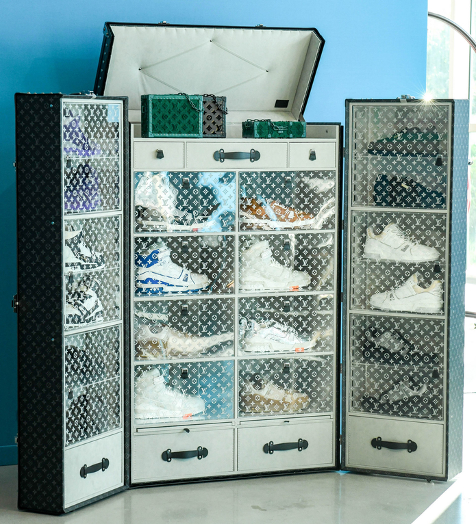Elegant Footwear Display Boxes : Louis Vuitton Sneaker Box