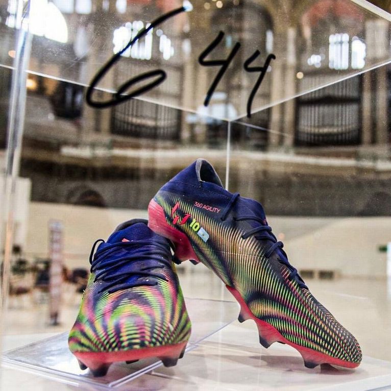 Lionel Messi's Record-Breaking Boots Up For Auction | GQ Middle East