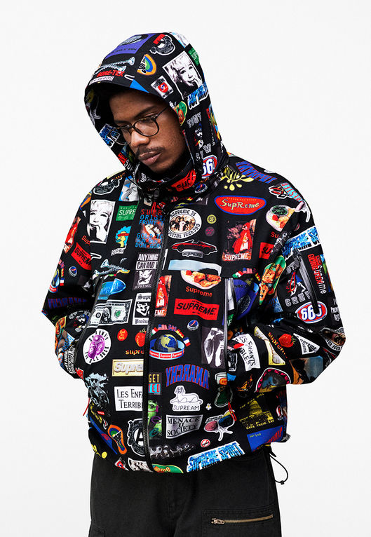 The sporty items of the new Supreme lookbook