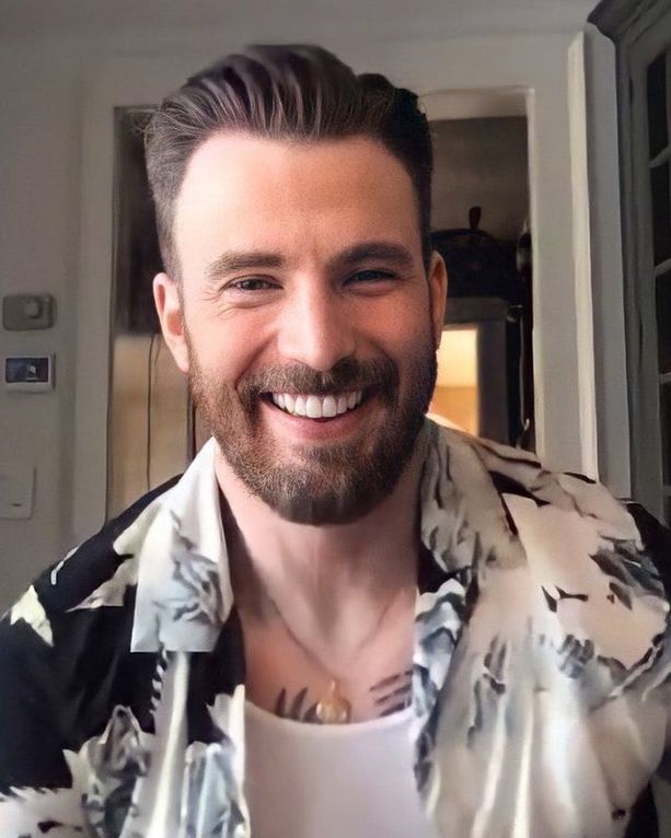 Chris Evans Says Yes To The Scoop-neck Vest (And We're With Him) - GQ ...