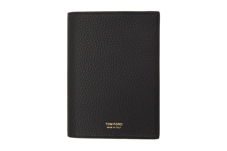 Best Passport Holders For Greenlit Airport Style - GQ Middle East